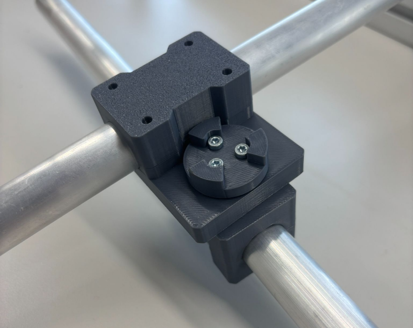 Custom-designed scaffolding joint with geometry shaped for robotic tooling